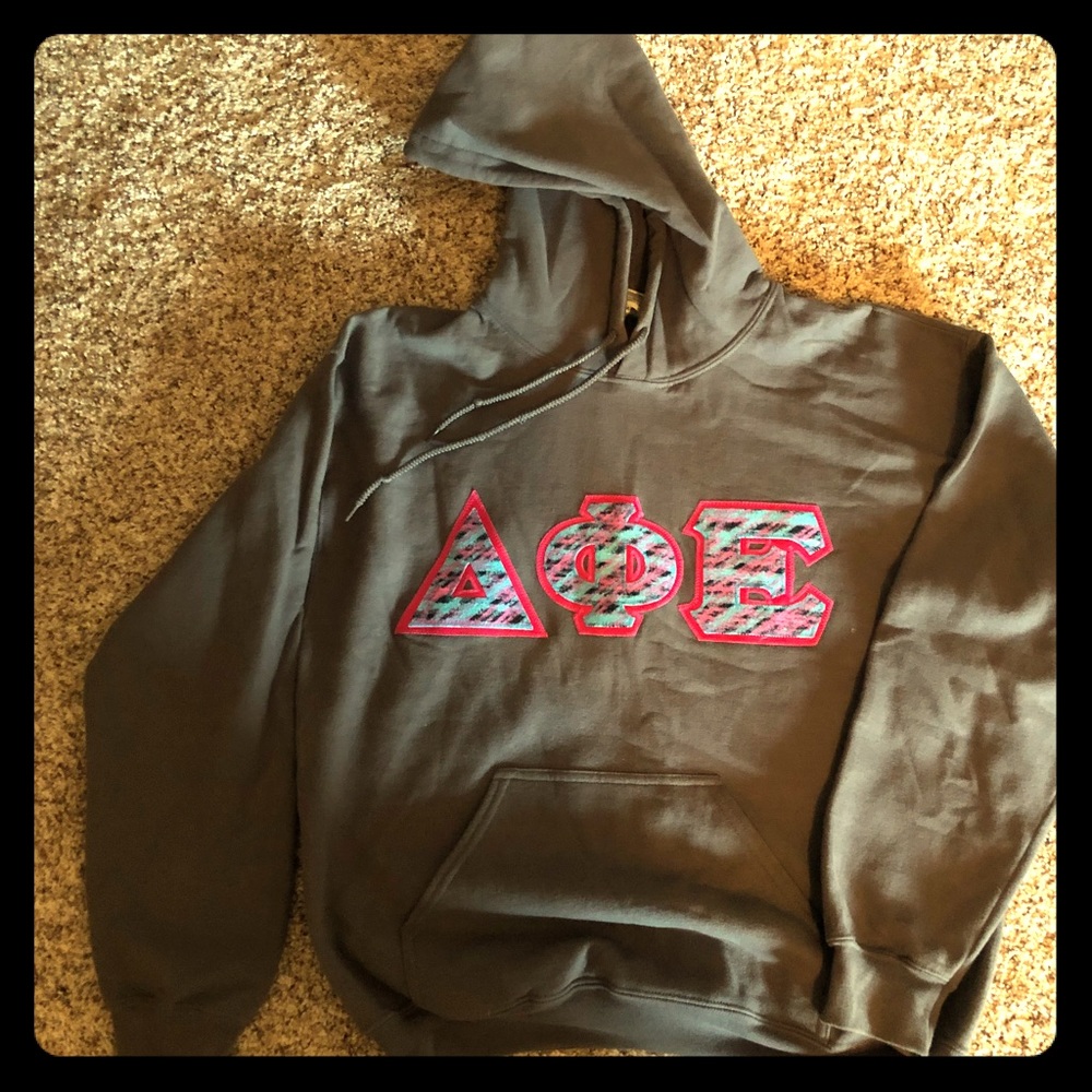 DPhiE hoodie sweatshirt - super comfy!